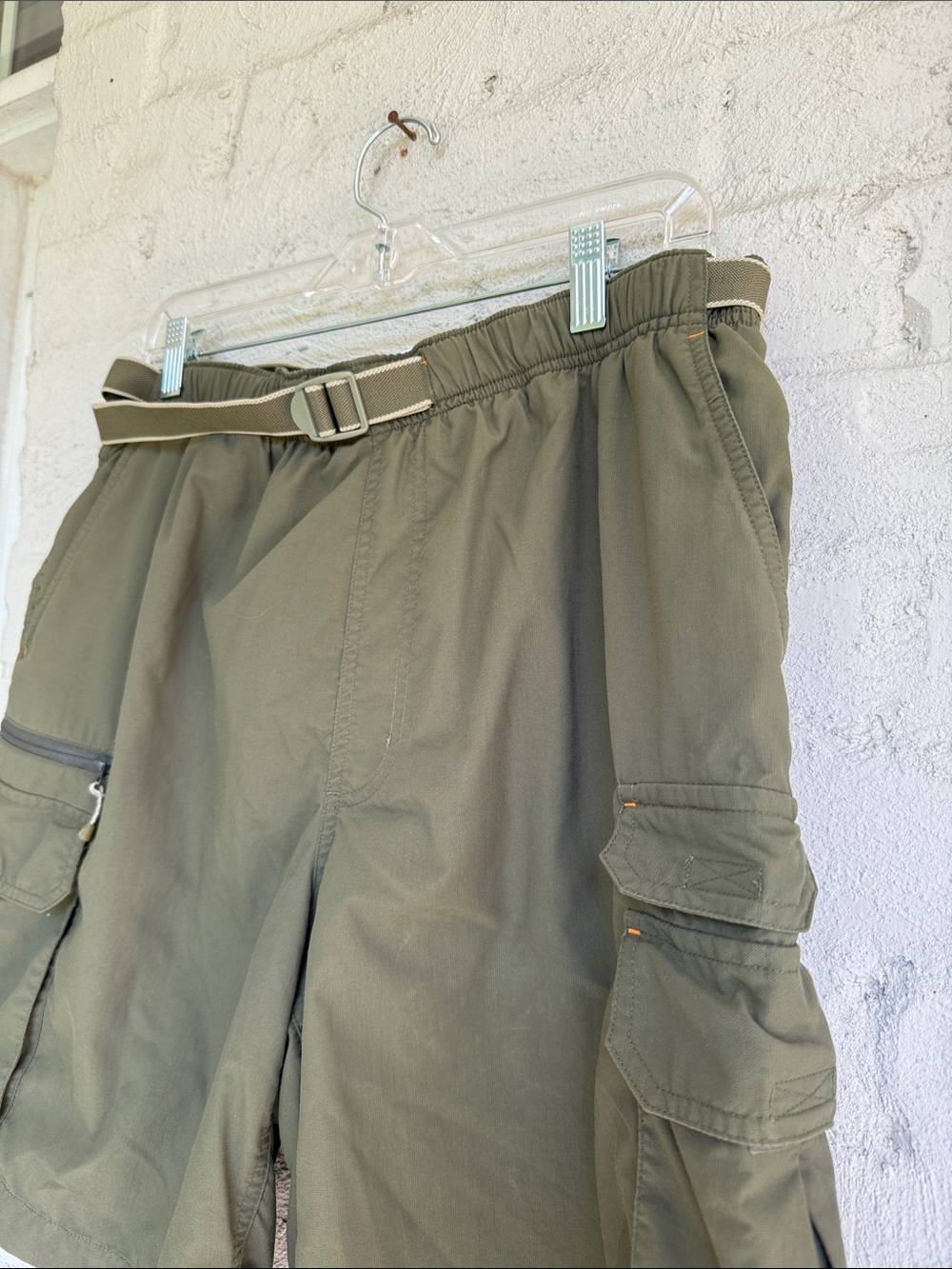Columbia Men’s Olive Cargo Shorts w Built-In Belt Size Large - Picture 4 of 10